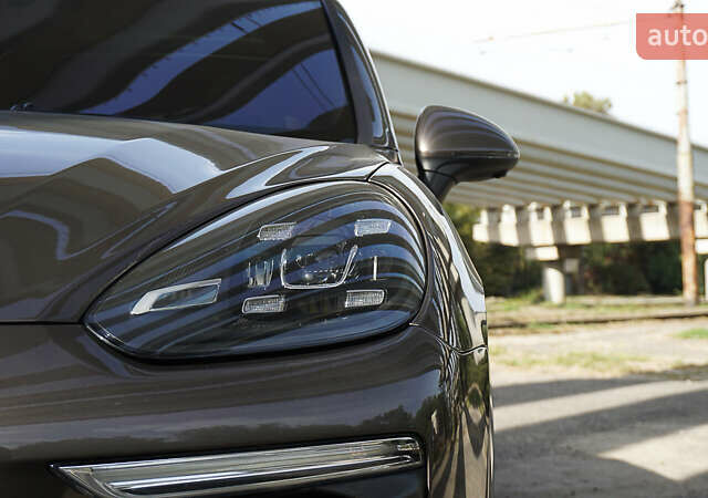 Порше Каен 2015 в Днепре (Днепропетровске) на Automoto.ua Коричневый Порше Каен, объемом двигателя 3.6 л и пробегом 112 тыс. км за 32000 $, фото 3 на Automoto.ua