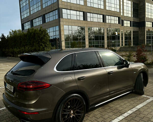 Коричневый Порше Каен, объемом двигателя 2.97 л и пробегом 141 тыс. км за 49900 $, фото 7 на Automoto.ua