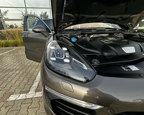 Коричневый Порше Каен, объемом двигателя 2.97 л и пробегом 141 тыс. км за 49900 $, фото 14 на Automoto.ua