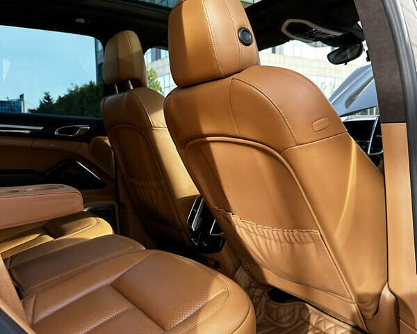 Коричневый Порше Каен, объемом двигателя 2.97 л и пробегом 141 тыс. км за 49900 $, фото 22 на Automoto.ua