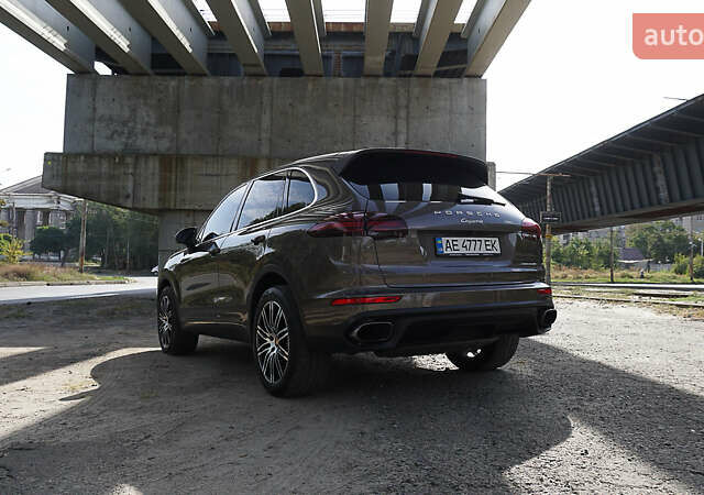 Порше Каен 2015 в Днепре (Днепропетровске) на Automoto.ua Коричневый Порше Каен, объемом двигателя 3.6 л и пробегом 112 тыс. км за 32000 $, фото 12 на Automoto.ua