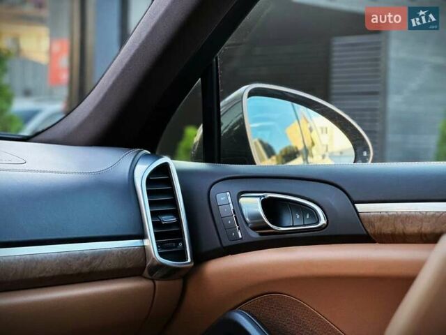 Коричневий Порше Cayenne, об'ємом двигуна 2.97 л та пробігом 175 тис. км за 36900 $, фото 50 на Automoto.ua