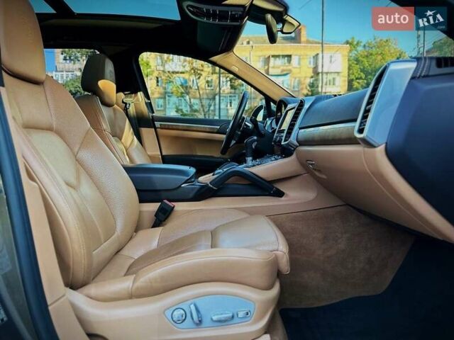 Коричневый Порше Каен, объемом двигателя 2.97 л и пробегом 175 тыс. км за 39900 $, фото 28 на Automoto.ua