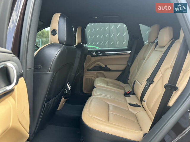 Коричневий Порше Cayenne, об'ємом двигуна 2.97 л та пробігом 313 тис. км за 31999 $, фото 25 на Automoto.ua