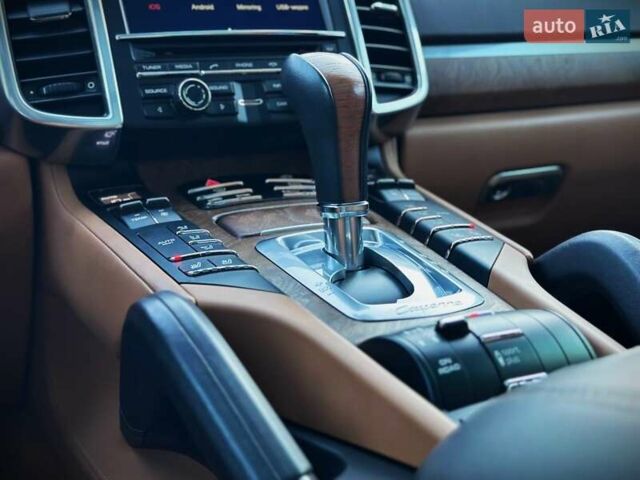 Коричневый Порше Каен, объемом двигателя 2.97 л и пробегом 175 тыс. км за 39900 $, фото 48 на Automoto.ua