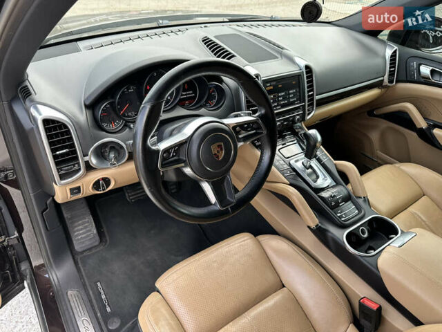 Коричневий Порше Cayenne, об'ємом двигуна 2.97 л та пробігом 313 тис. км за 31999 $, фото 17 на Automoto.ua