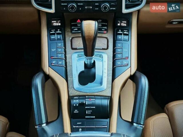 Коричневий Порше Cayenne, об'ємом двигуна 2.97 л та пробігом 175 тис. км за 36900 $, фото 36 на Automoto.ua
