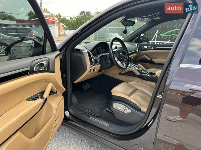Коричневий Порше Cayenne, об'ємом двигуна 2.97 л та пробігом 313 тис. км за 31999 $, фото 13 на Automoto.ua