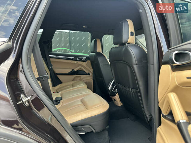 Коричневий Порше Cayenne, об'ємом двигуна 2.97 л та пробігом 313 тис. км за 31999 $, фото 11 на Automoto.ua