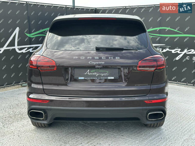 Коричневий Порше Cayenne, об'ємом двигуна 2.97 л та пробігом 313 тис. км за 31999 $, фото 3 на Automoto.ua