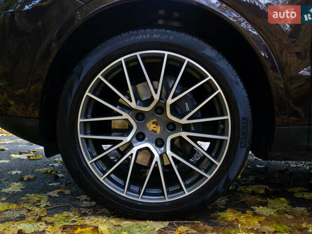 Коричневый Порше Каен, объемом двигателя 3 л и пробегом 112 тыс. км за 58900 $, фото 18 на Automoto.ua