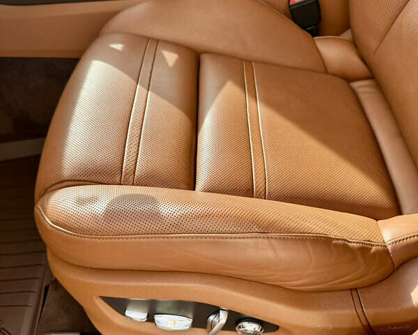 Коричневий Порше Cayenne, об'ємом двигуна 3 л та пробігом 180 тис. км за 59000 $, фото 21 на Automoto.ua