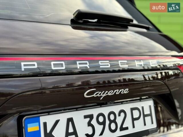 Коричневий Порше Cayenne, об'ємом двигуна 3 л та пробігом 93 тис. км за 47900 $, фото 33 на Automoto.ua
