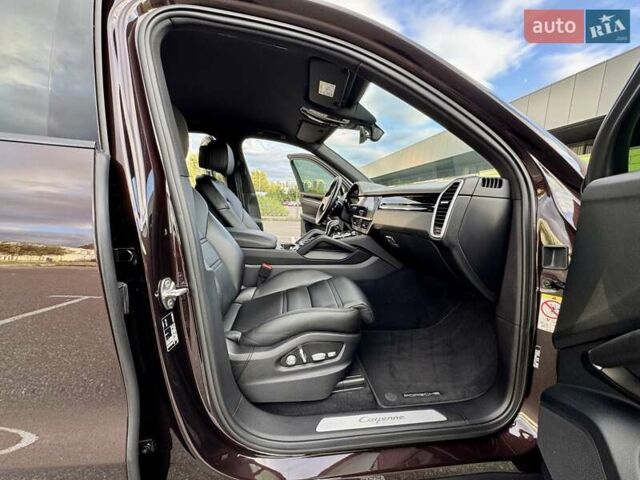 Коричневий Порше Cayenne, об'ємом двигуна 3 л та пробігом 93 тис. км за 47900 $, фото 46 на Automoto.ua