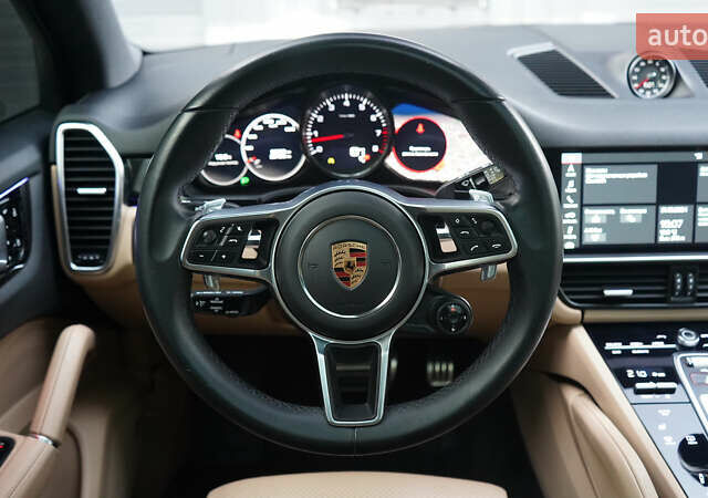Коричневый Порше Каен, объемом двигателя 2.89 л и пробегом 121 тыс. км за 53000 $, фото 5 на Automoto.ua