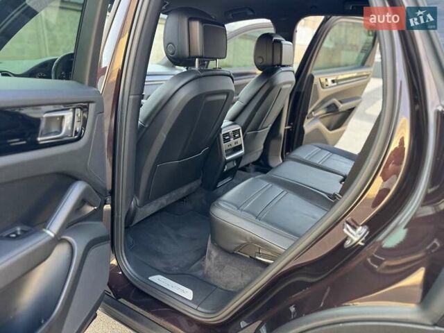 Коричневий Порше Cayenne, об'ємом двигуна 3 л та пробігом 93 тис. км за 52900 $, фото 36 на Automoto.ua