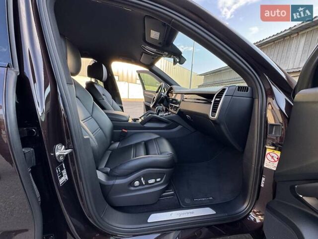 Коричневий Порше Cayenne, об'ємом двигуна 3 л та пробігом 93 тис. км за 52900 $, фото 42 на Automoto.ua