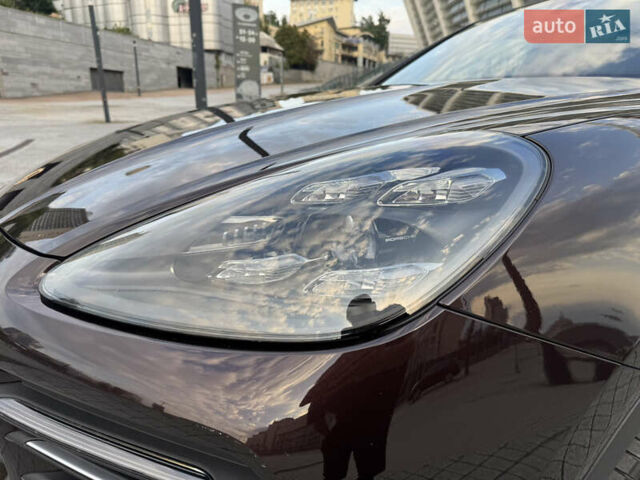 Коричневый Порше Каен, объемом двигателя 3 л и пробегом 99 тыс. км за 52900 $, фото 8 на Automoto.ua