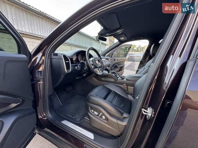 Коричневий Порше Cayenne, об'ємом двигуна 3 л та пробігом 93 тис. км за 52900 $, фото 25 на Automoto.ua