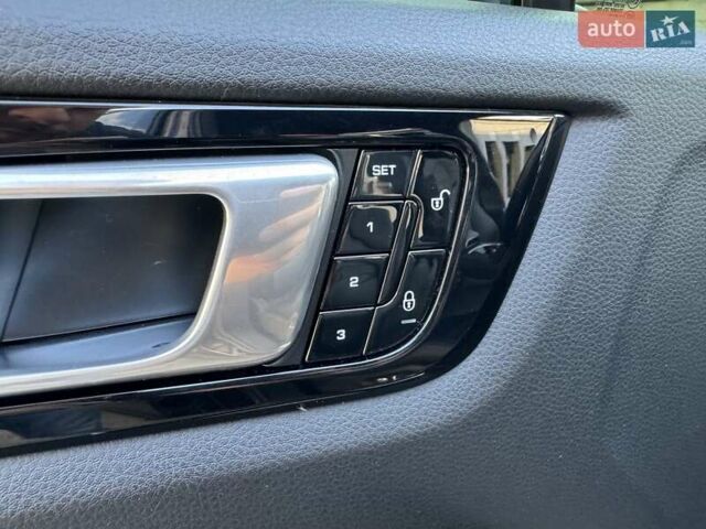 Коричневий Порше Cayenne, об'ємом двигуна 3 л та пробігом 93 тис. км за 52900 $, фото 28 на Automoto.ua
