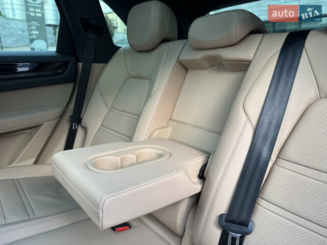 Коричневый Порше Каен, объемом двигателя 3 л и пробегом 99 тыс. км за 52900 $, фото 25 на Automoto.ua