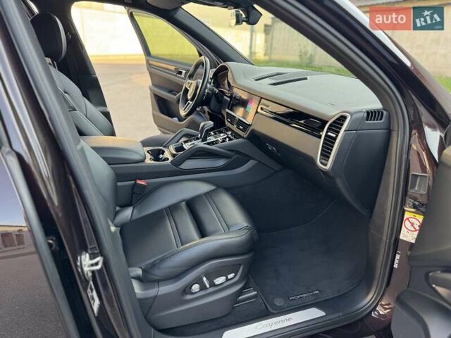 Коричневий Порше Cayenne, об'ємом двигуна 3 л та пробігом 93 тис. км за 52900 $, фото 40 на Automoto.ua