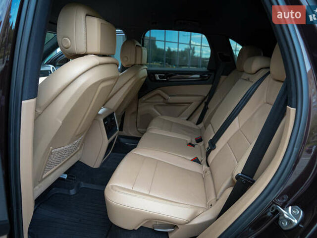 Коричневий Порше Cayenne, об'ємом двигуна 3 л та пробігом 73 тис. км за 55500 $, фото 21 на Automoto.ua