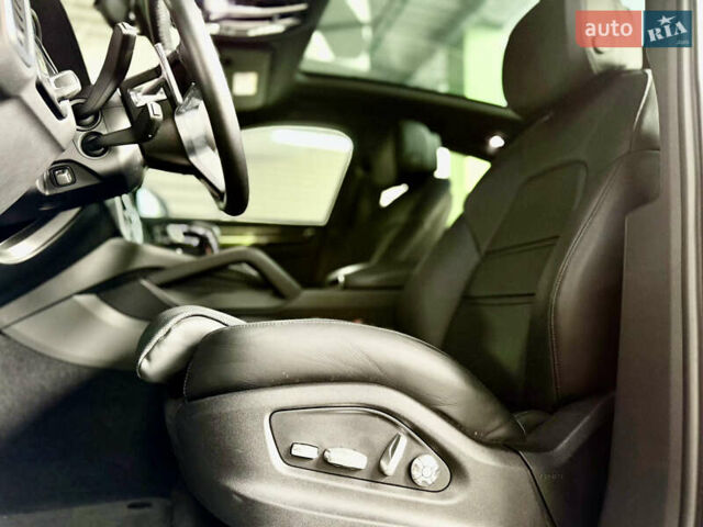 Коричневий Порше Cayenne, об'ємом двигуна 3 л та пробігом 3 тис. км за 81000 $, фото 12 на Automoto.ua