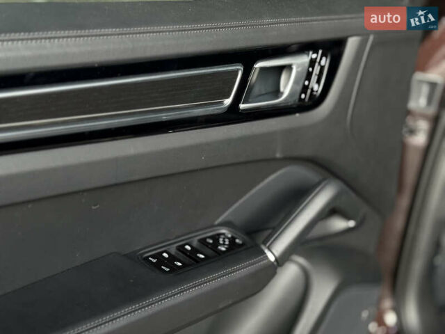 Коричневий Порше Cayenne, об'ємом двигуна 3 л та пробігом 3 тис. км за 81000 $, фото 13 на Automoto.ua