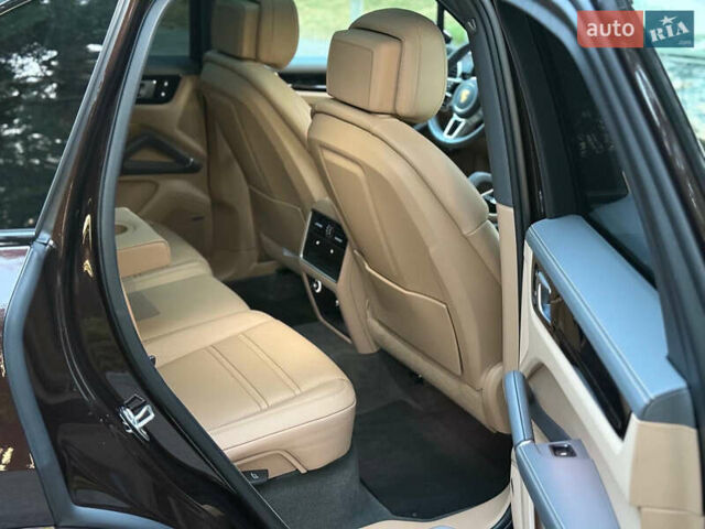 Коричневый Порше Каен, объемом двигателя 3 л и пробегом 3 тыс. км за 92500 $, фото 13 на Automoto.ua