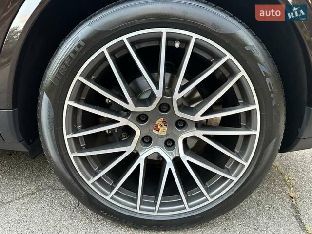 Коричневый Порше Каен, объемом двигателя 3 л и пробегом 43 тыс. км за 92950 $, фото 106 на Automoto.ua