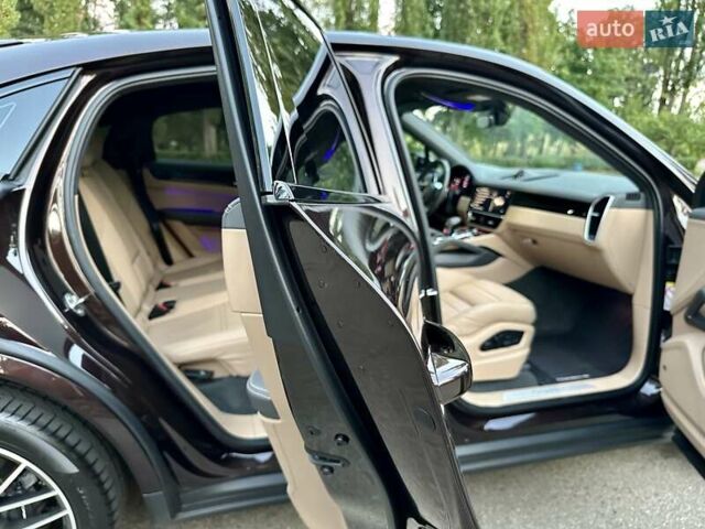 Коричневый Порше Каен, объемом двигателя 3 л и пробегом 43 тыс. км за 92950 $, фото 26 на Automoto.ua