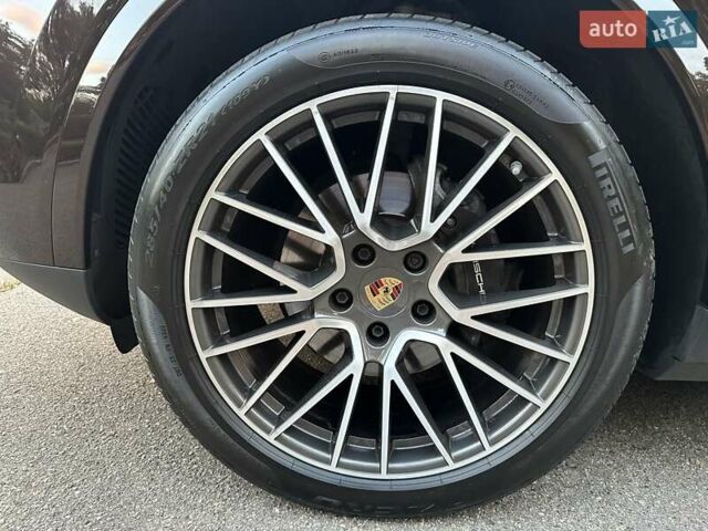 Коричневый Порше Каен, объемом двигателя 3 л и пробегом 43 тыс. км за 92950 $, фото 104 на Automoto.ua