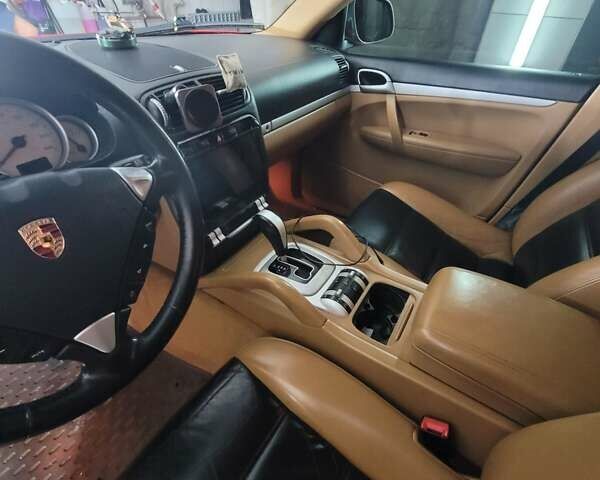 Червоний Порше Cayenne, об'ємом двигуна 4.5 л та пробігом 155 тис. км за 8400 $, фото 7 на Automoto.ua