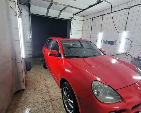 Червоний Порше Cayenne, об'ємом двигуна 4.5 л та пробігом 155 тис. км за 8400 $, фото 2 на Automoto.ua
