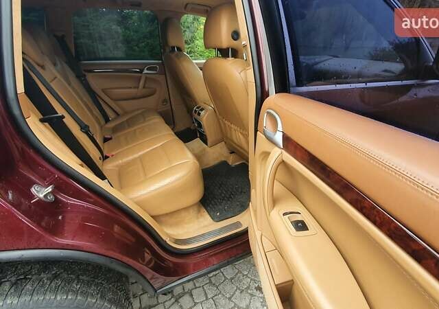 Красный Порше Каен, объемом двигателя 2.97 л и пробегом 186 тыс. км за 11800 $, фото 15 на Automoto.ua