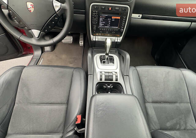 Червоний Порше Cayenne, об'ємом двигуна 4.81 л та пробігом 126 тис. км за 12222 $, фото 79 на Automoto.ua
