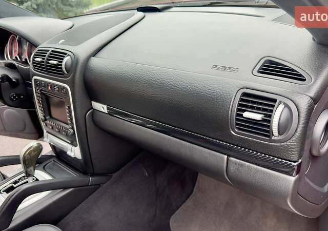 Червоний Порше Cayenne, об'ємом двигуна 4.81 л та пробігом 126 тис. км за 12222 $, фото 29 на Automoto.ua