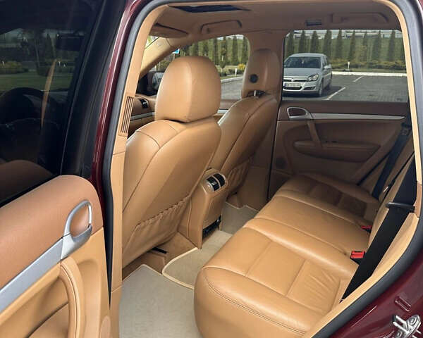 Червоний Порше Cayenne, об'ємом двигуна 3.6 л та пробігом 218 тис. км за 13500 $, фото 1 на Automoto.ua