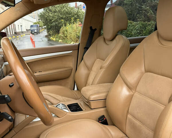 Червоний Порше Cayenne, об'ємом двигуна 4.8 л та пробігом 119 тис. км за 10500 $, фото 25 на Automoto.ua