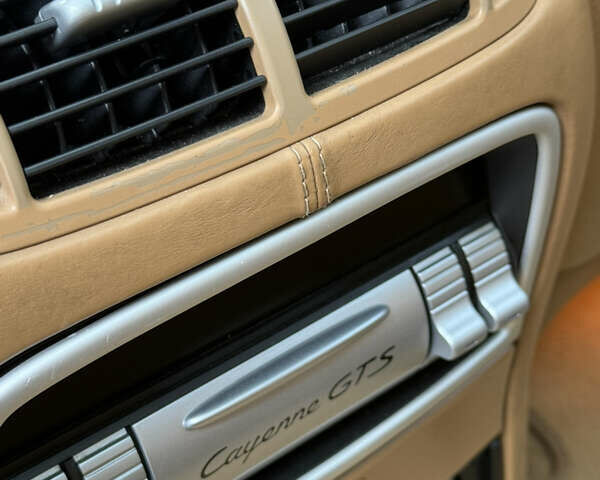 Червоний Порше Cayenne, об'ємом двигуна 4.8 л та пробігом 119 тис. км за 10500 $, фото 21 на Automoto.ua