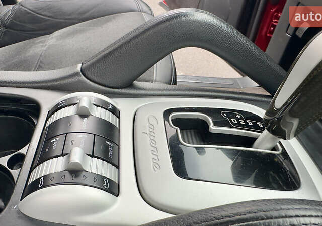 Червоний Порше Cayenne, об'ємом двигуна 4.81 л та пробігом 126 тис. км за 12222 $, фото 38 на Automoto.ua