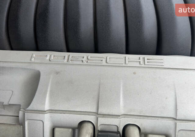 Червоний Порше Cayenne, об'ємом двигуна 4.81 л та пробігом 126 тис. км за 12222 $, фото 57 на Automoto.ua