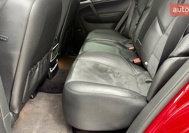 Червоний Порше Cayenne, об'ємом двигуна 4.81 л та пробігом 126 тис. км за 12222 $, фото 18 на Automoto.ua