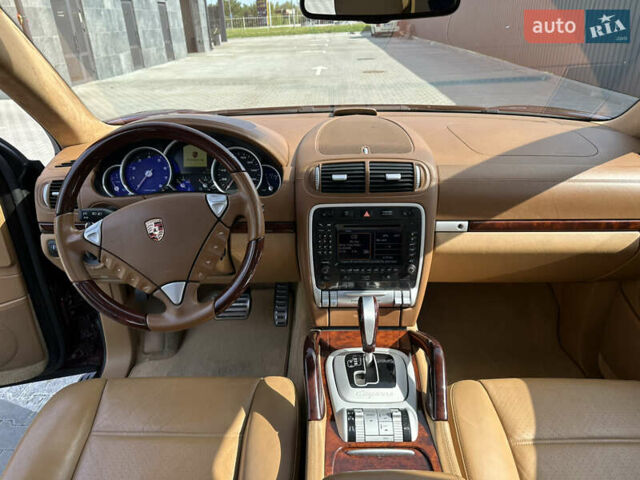 Красный Порше Каен, объемом двигателя 4.81 л и пробегом 117 тыс. км за 13500 $, фото 20 на Automoto.ua