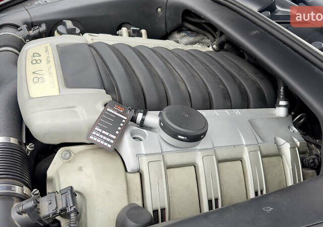 Червоний Порше Cayenne, об'ємом двигуна 4.81 л та пробігом 126 тис. км за 12222 $, фото 53 на Automoto.ua