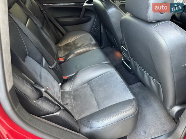 Красный Порше Каен, объемом двигателя 4.8 л и пробегом 120 тыс. км за 12500 $, фото 36 на Automoto.ua