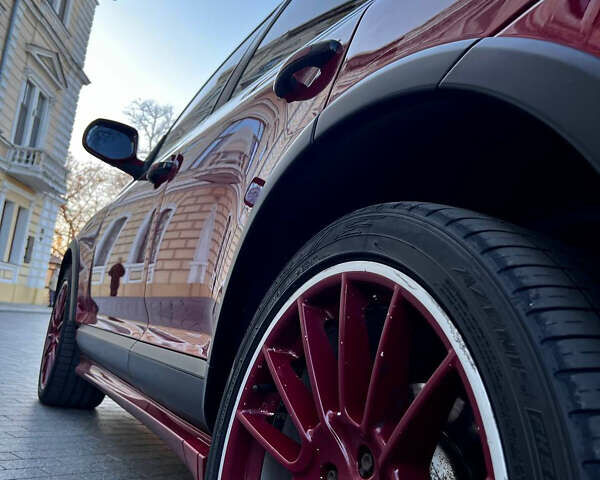 Червоний Порше Cayenne, об'ємом двигуна 4.8 л та пробігом 206 тис. км за 12000 $, фото 13 на Automoto.ua