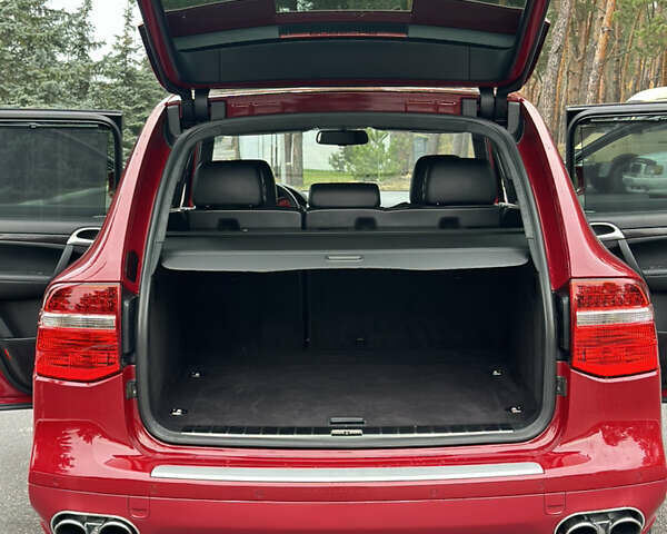 Червоний Порше Cayenne, об'ємом двигуна 4.81 л та пробігом 126 тис. км за 12222 $, фото 46 на Automoto.ua