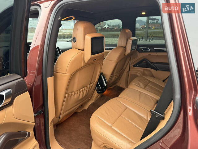 Красный Порше Каен, объемом двигателя 3 л и пробегом 278 тыс. км за 23500 $, фото 14 на Automoto.ua